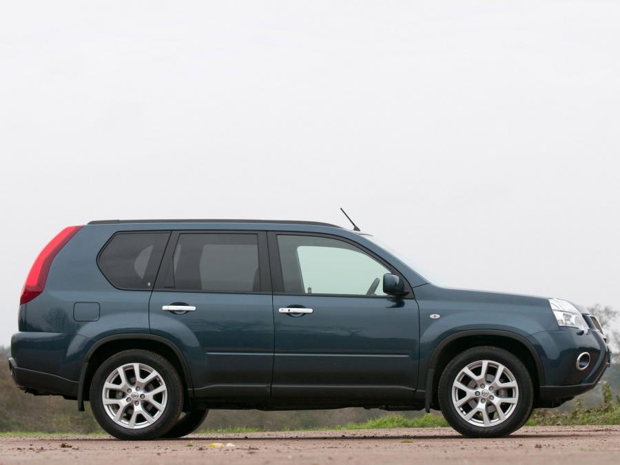  Nissan X-Trail 2010 года  (UK) (фото 11 из 14)